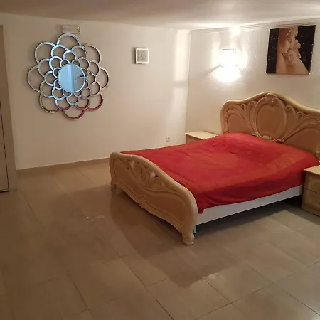 Bunker Apartmán *
